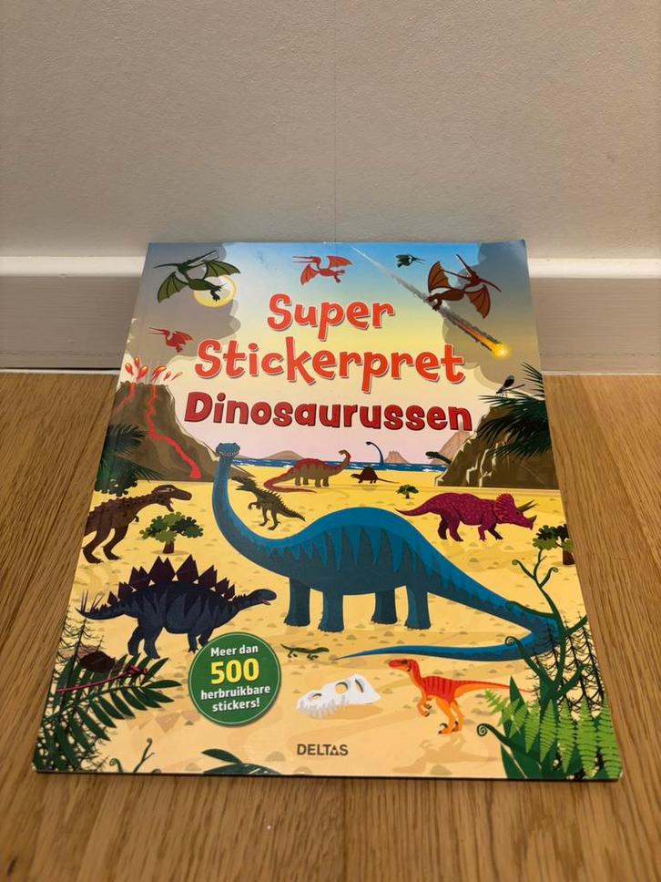Graham Oakley - Super stickerpret - Dinosaurussen, Boeken, Kinderboeken | Jeugd | onder 10 jaar, Zo goed als nieuw, Ophalen of Verzenden