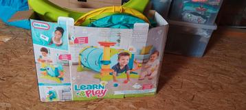 2-in-1 Activity Tunnel van Little Tikes beschikbaar voor biedingen