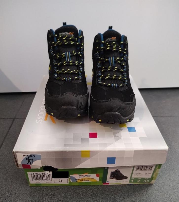 Zwarte hoge wandelschoenen Regatta, maat 33 (nieuw), Kinderen en Baby's, Kinderkleding | Schoenen en Sokken, Nieuw, Schoenen, Jongen