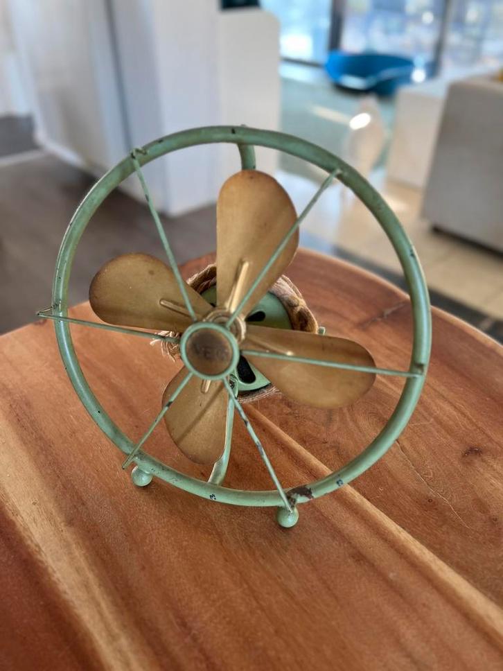 AEG VEM29 vintage fan – Art Deco – Peter Behrens, Elektronische apparatuur, Ventilatoren, Zo goed als nieuw, Tafelventilator, Ophalen of Verzenden