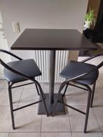 Hoge tafel met twee krukjes, Huis en Inrichting, Tafels | Eettafels, Ophalen, Overige materialen, Gebruikt, 50 tot 100 cm
