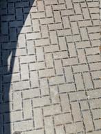 Waterdoorlaatbare beton klinkers +/-18m2, Ophalen, Zo goed als nieuw, Beton, Klinkers