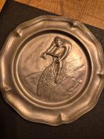 Tinnen schalen, Ophalen