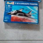 Modélisme 2 pièces, Tornado, chasseur Revell, Enlèvement ou Envoi, Comme neuf, Revell