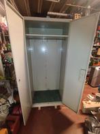 Leger kast retro, Enlèvement