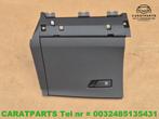 89B857035 Audi Q4 handschoenkastje Q4 dashboardkastje q4, Gebruikt, Audi