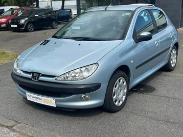 Peugeot 206, 1.1i, 2004, 153.750Km, Airco, CV, 12m Garantie  beschikbaar voor biedingen