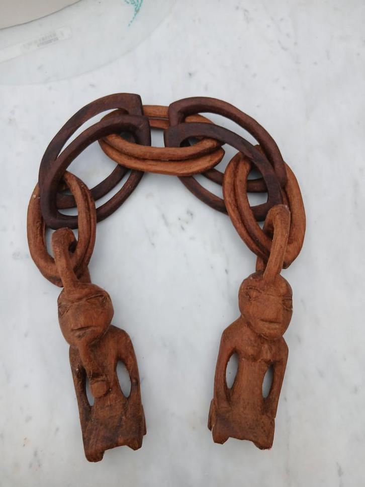 Afrikaanse houten huwelijksketting, Antiquités & Art, Antiquités | Autres Antiquités, Enlèvement