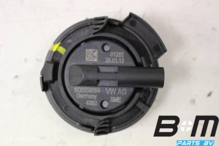 Druksensor LV of RV Audi A3 8V Sedan 5Q0959354, Auto-onderdelen, Motor en Toebehoren, Gebruikt