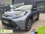 Toyota Aygo X 1.0 VVT-i Pulse / 2025 / 900km / 10 jaar, Auto's, Toyota, 4 zetels, Blauw, Bedrijf, https://public.car-pass.be/vhr/00572914-7efd-4723-b976-47e1c45ab97a