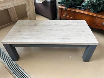 Salontafel met eikenhouten blad – 60 x 120 x 40 cm beschikbaar voor biedingen