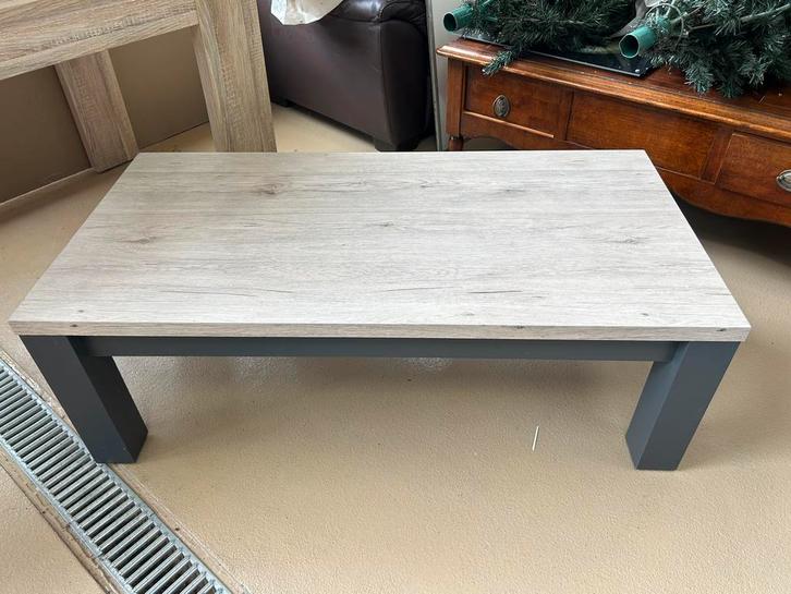 Salontafel met eikenhouten blad – 60 x 120 x 40 cm, Antiek en Kunst, Antiek | Meubels | Tafels, Ophalen