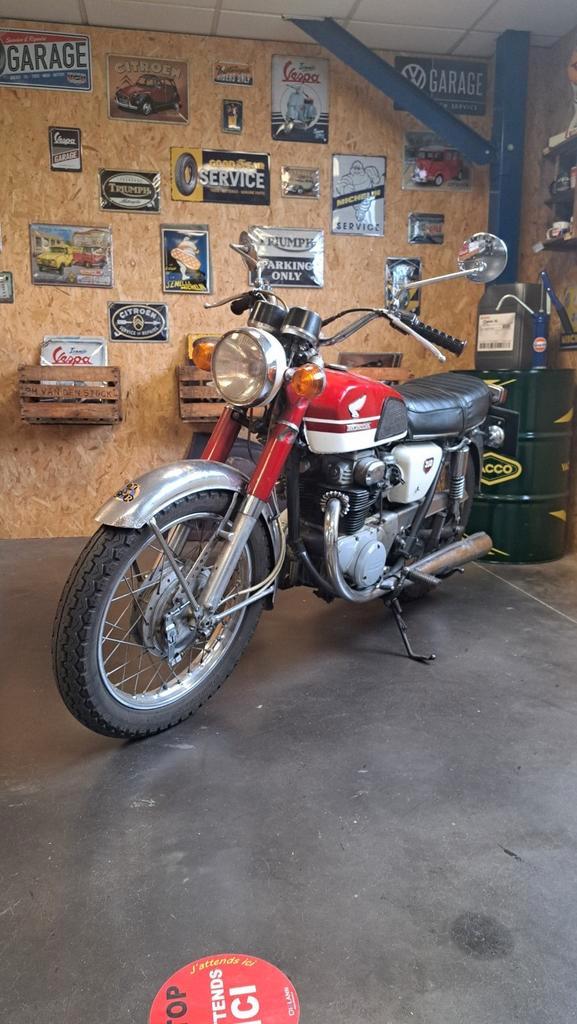 honda 350 cb k1, Motoren, Motoren | Oldtimers, Toermotor, 12 t/m 35 kW, 2 cilinders, Ophalen
