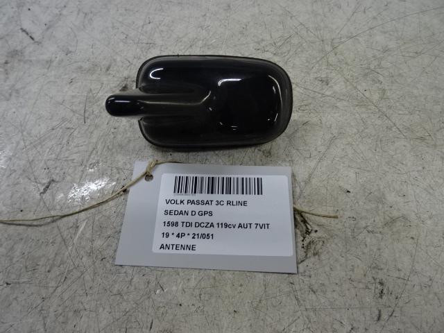 ANTENNE Volkswagen Passat (3G2) (01-2014/-), Auto-onderdelen, Elektronica en Kabels, Volkswagen, Gebruikt