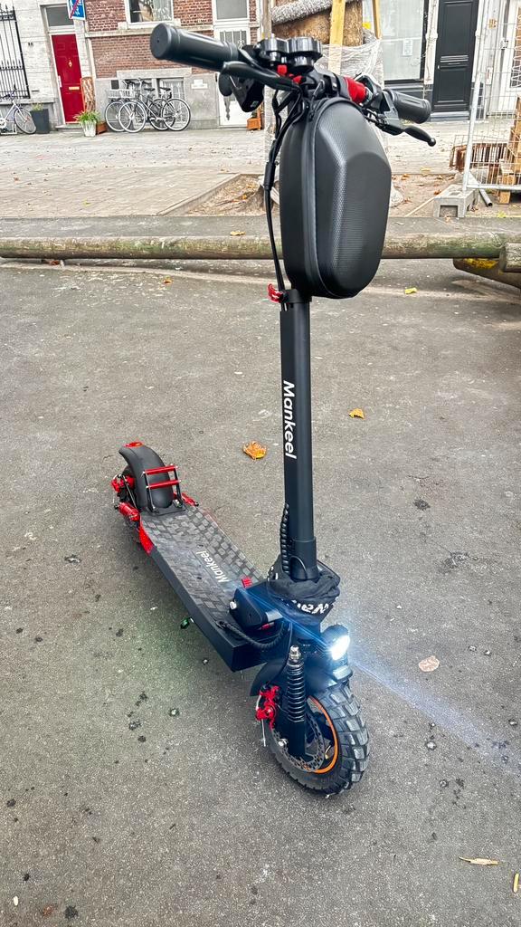 Elektrische step, Fietsen en Brommers, Steps, Zo goed als nieuw, Elektrische step (E-scooter), Ophalen