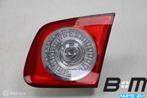 Rechter achterlicht in klep VW Jetta 2006 1K5945094G, Auto-onderdelen, Gebruikt