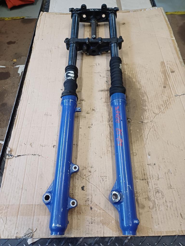 suzuki dr 600 model '85-'89 voorvork, Motos, Enlèvement ou Envoi, Utilisé