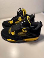 Jordan 4 Yellow Thunder, Kleding | Heren, Schoenen, Ophalen, Zwart, Zo goed als nieuw, Sneakers