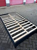 Beddenframe en matras, Huis en Inrichting, Ophalen, Zo goed als nieuw