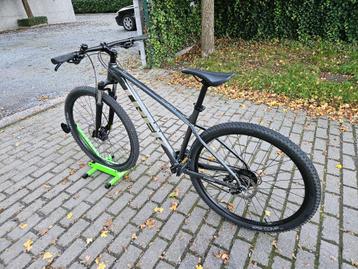 TREK Marlin 5 L 29" Mountainbike beschikbaar voor biedingen