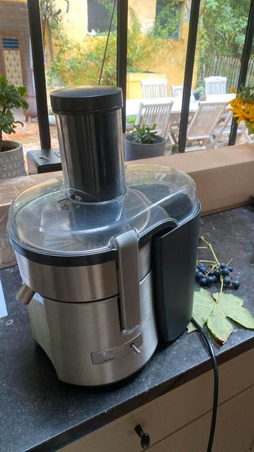 Kenwood JE810 sapcentrifuge (Vita-Pro Series). beschikbaar voor biedingen