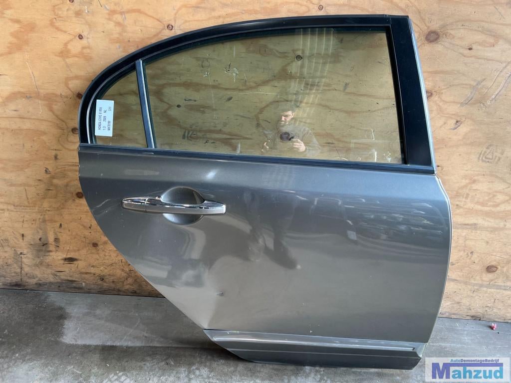 HONDA CIVIC 1.3 IMA Hybrid NH701M GRIJS rechts achter deur 2, Gebruikt, Deur, Info@honda.co.jp, Minami-Aoyama 2-chome 1-1
107-8556  Tokyo