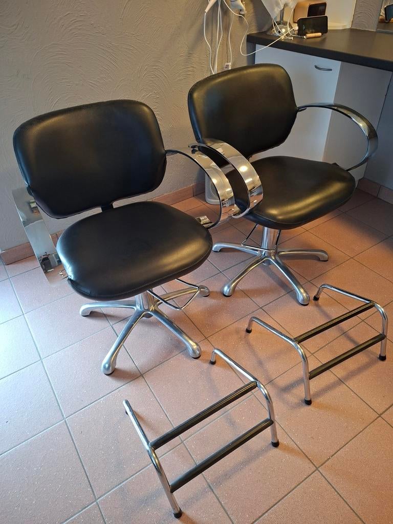Kapperstoel x 2, Ophalen