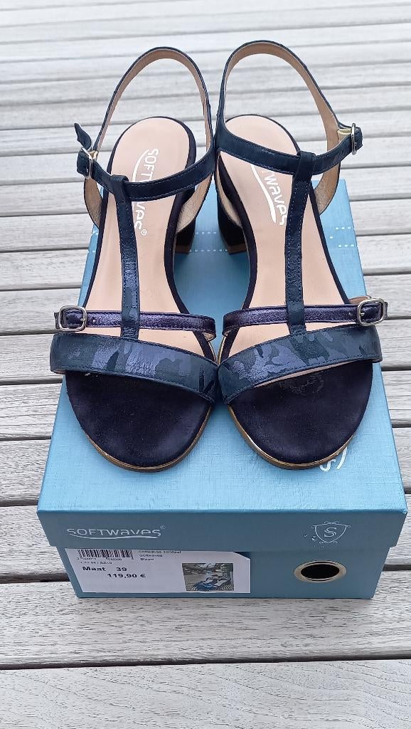 Softwaves sandaal donkerblauw maat 39, Enlèvement ou Envoi, Comme neuf, Bleu, Softwaves