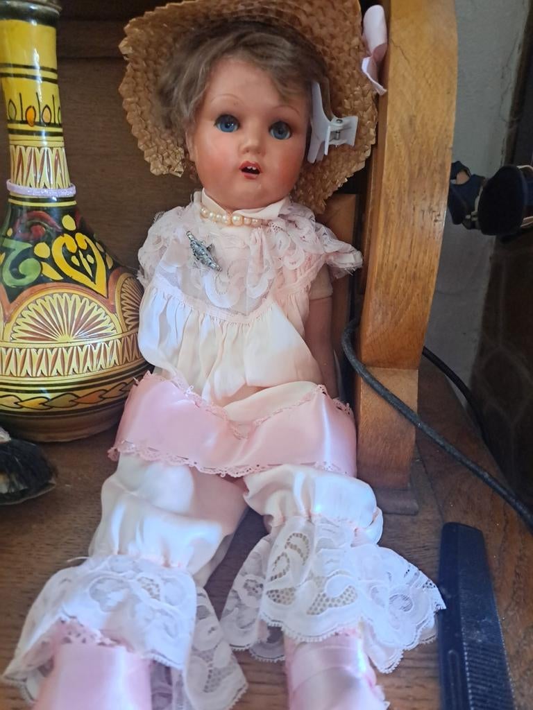 Poupée ancienne, Enlèvement