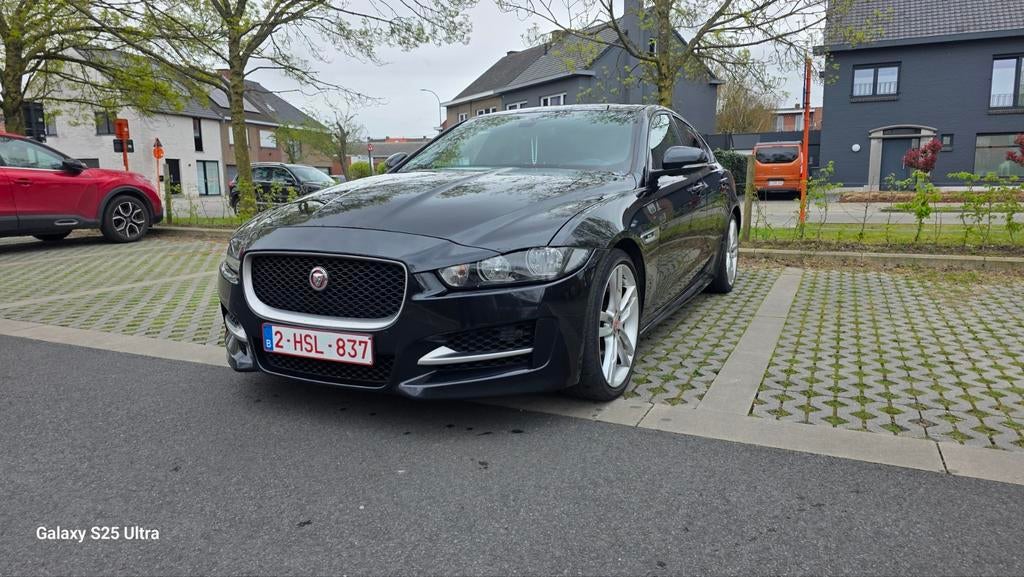 Jaguar XE R-Sport 2 l Diesel, Autos, Jaguar, Achat, Euro 6, Electronic Stability Program (ESP), Noir