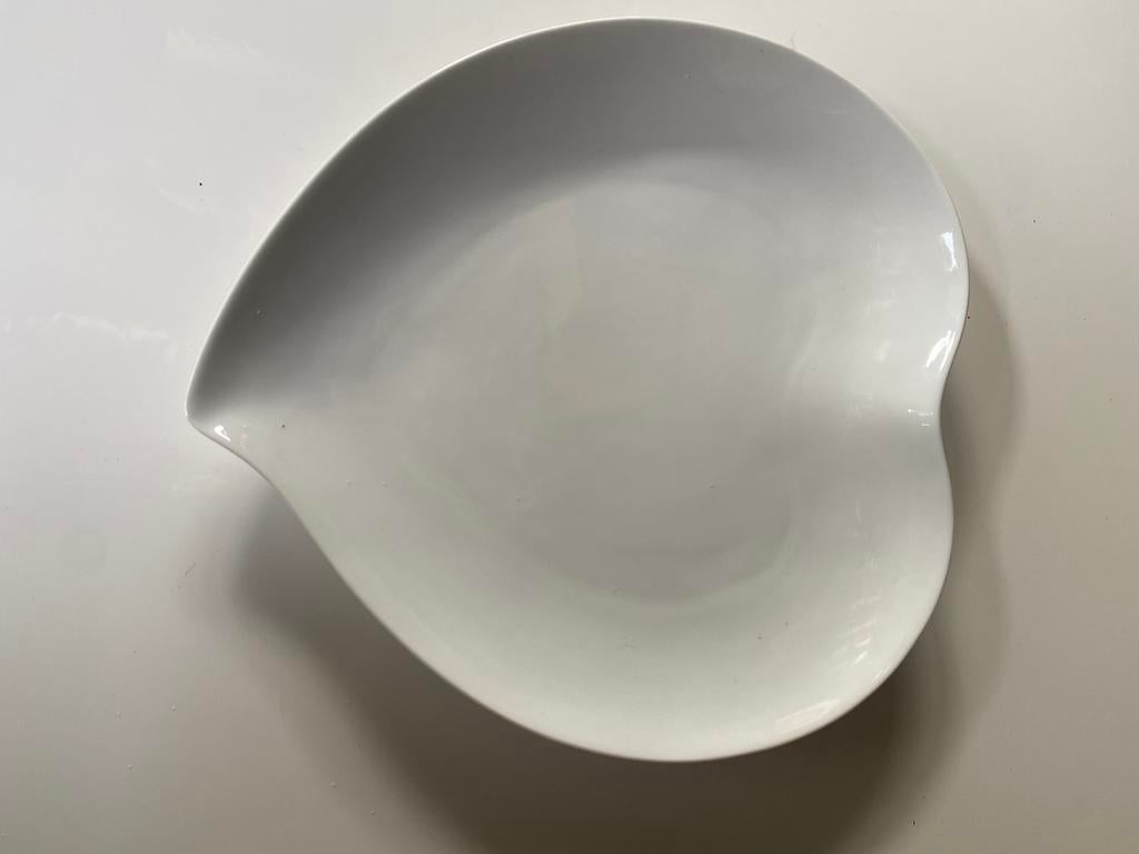 5x gloednieuwe moderne witte borden, Maison & Meubles, Cuisine | Vaisselle, Neuf, Assiettes(s), Uni, Enlèvement