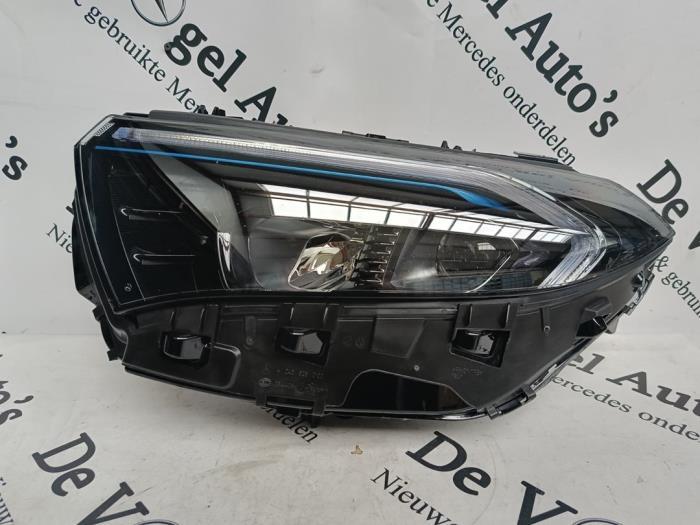 Phare gauche d'un Mercedes EQB, Autos : Pièces & Accessoires, 3 mois de garantie, Utilisé, -, -