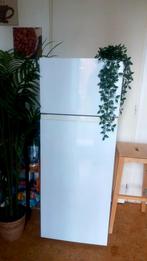 Réfrigérateur combiné congélateur comme neuf, Classe énergétique A ou plus économe, Comme neuf, 140 à 160 cm, 45 à 60 cm