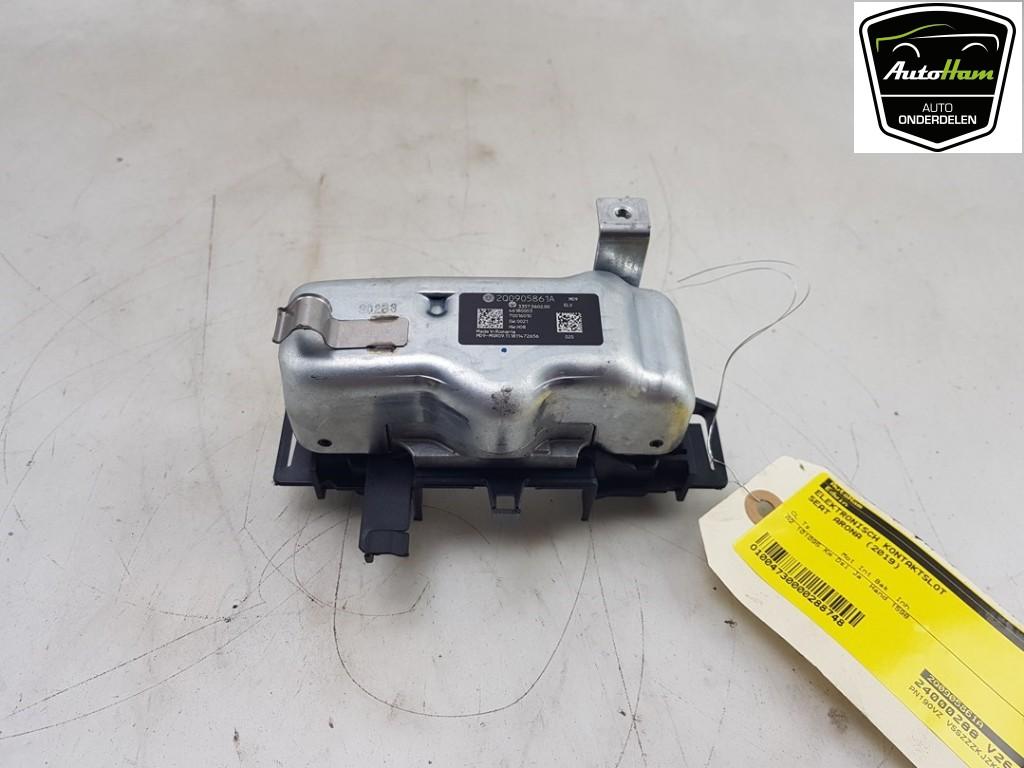 STUURSLOT Seat Arona (KJX) (01-2017/-), Gebruikt, Seat