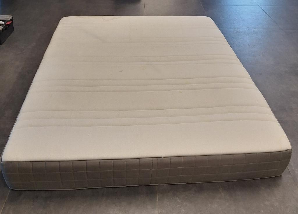 Matras 160x200 cm middelhard pocketvering (bed, slaapkamer), Huis en Inrichting, Slaapkamer | Matrassen en Bedbodems, Ophalen