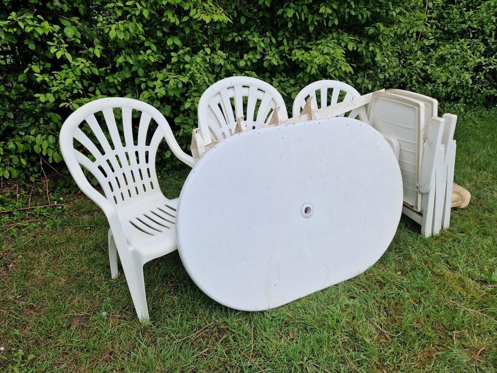 Gratis af te halen tuinset (wit plastic) - Ternat, Jardin & Terrasse, Ensembles de jardin, Enlèvement, Salons de jardin