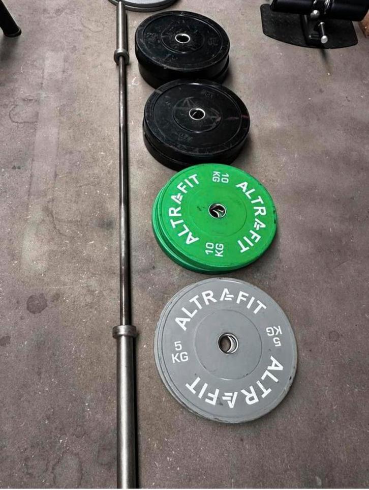 100kg Bumperplates + Olympische Barbell 220cm, Sport en Fitness, Fitnessmaterialen, Gebruikt, Halterschijven, Ophalen