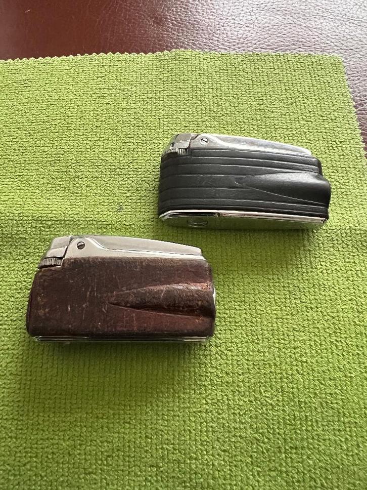 Ronson Flint Vintage & Varaflame Patented Gas Aanstekers, Verzamelen, Rookartikelen, Aanstekers en Luciferdoosjes, Zo goed als nieuw