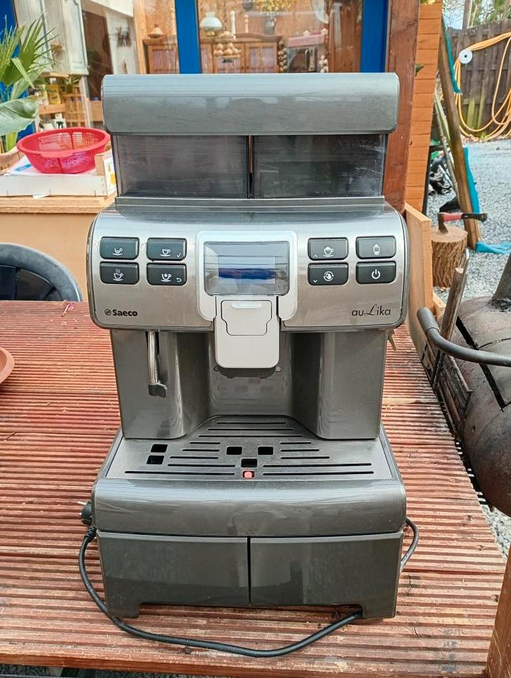 machine a cafe saeco aulika, Elektronische apparatuur, Koffiezetapparaten, Niet werkend, Koffiebonen, Koffiemachine, Afneembaar waterreservoir