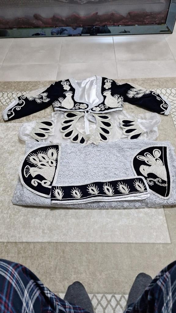 Shalvare demije, Ophalen