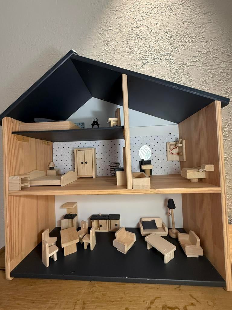 Maison miniature pleine de charme, Enfants & Bébés, Jouets | Maisons de poupées, Enlèvement, Utilisé, Maison de poupées