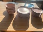 Set roze borden ikea, Huis en Inrichting, Ophalen, Bord(en)
