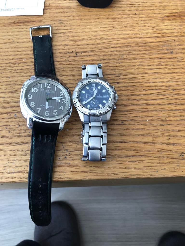 2 montres, Enlèvement, Comme neuf