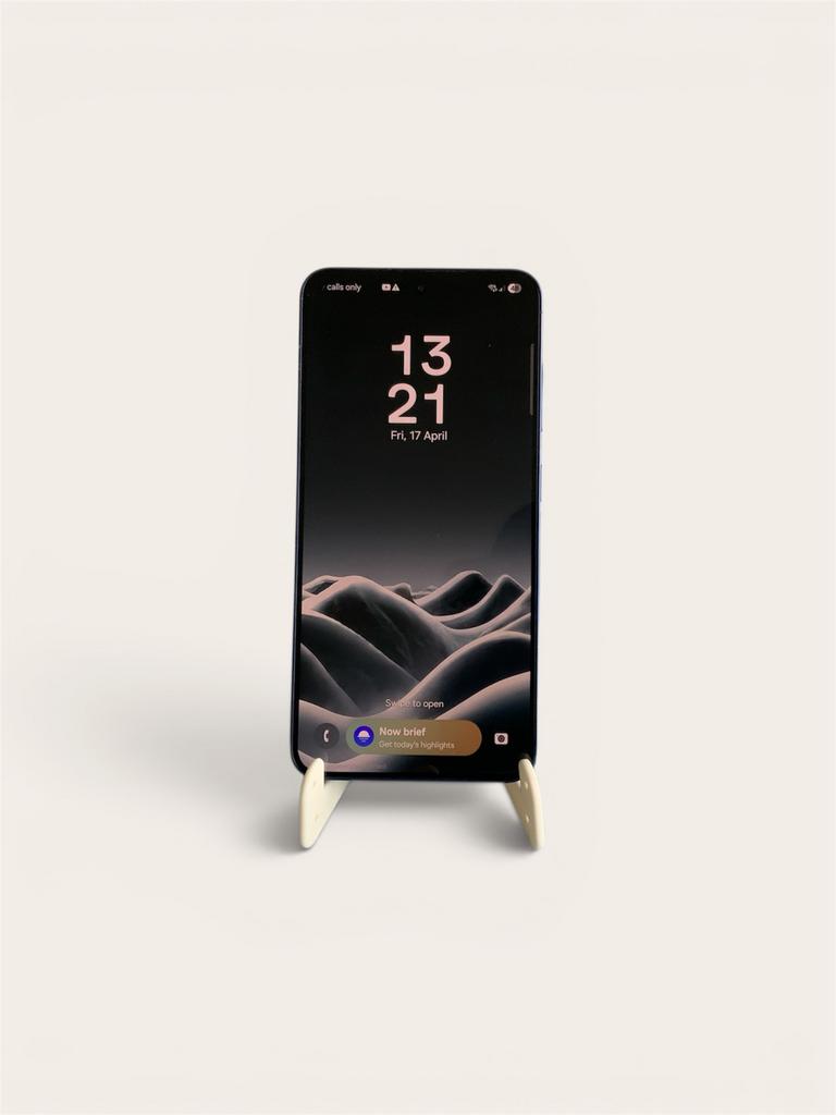 Samsung S25 128GB/ 12GB RAM / 100% Battery, Télécoms, Téléphonie mobile | Samsung, Autres modèles, 10 mégapixels ou plus, Reconditionné