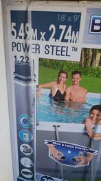 PISCINE JAMAIS UTILISEE COMPLETE DE 5m49x2m74, Enlèvement, Neuf