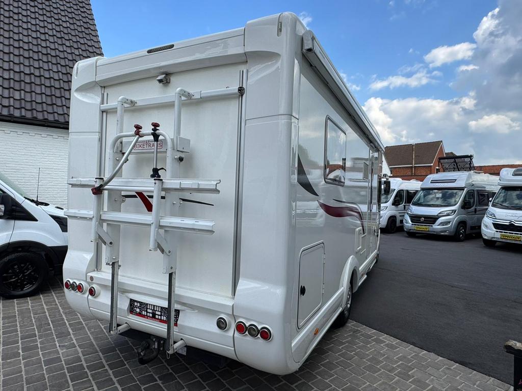Fiat Ducato Euramobil Integra Style, Caravanes & Camping, Jusqu'à 4, Fiat, Boîte manuelle, Intégral