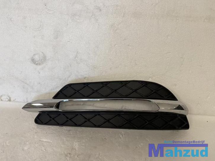 MERCEDES C KLASSE W204 Links bumper kap grille 4402509lud, Auto-onderdelen, Carrosserie, Bumper, Mercedes-Benz, Gebruikt