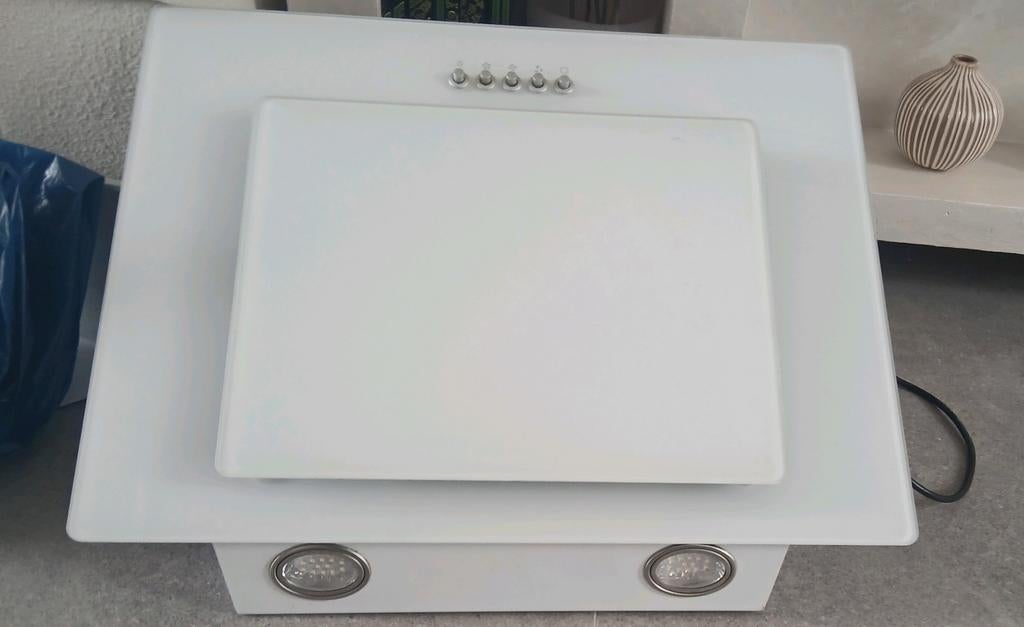 Extracteur de verre à lait avec lampe LED filtrante, Enlèvement, Hotte murale