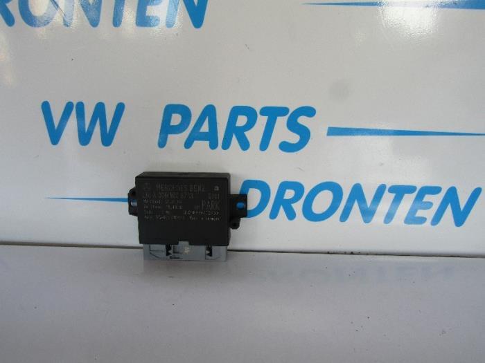 PDC Module van een Mercedes V-Klasse, Auto-onderdelen, Carrosserie, Mercedes-Benz, Gebruikt, 3 maanden garantie, Ophalen of Verzenden