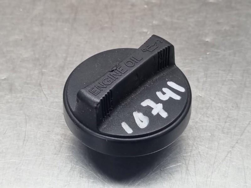 OLIEDOP Toyota Aygo (B40) (01-2014/06-2018), Auto-onderdelen, Overige Auto-onderdelen, Toyota, Gebruikt